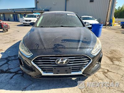 Piąte zdjęcie samochodu w środku: 2019 HYUNDAI SONATA SE VIN:5NPE24AF5KH765415 - miniatura