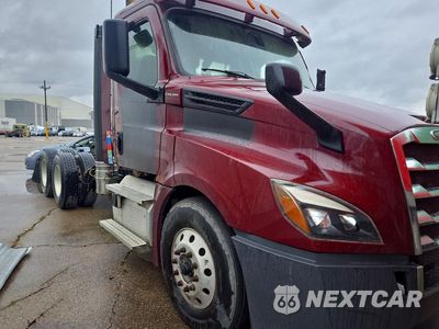 Czwarte zdjęcie samochodu z boku: 2020 FREIGHTLINER CASCADIA 126 SEMI TRUCK VIN:1FUJHLDV2LLLL1761 - miniatura
