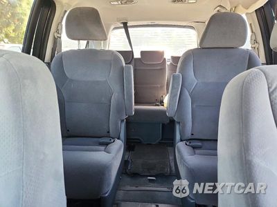 Zdjęcie 10 z 13 samochodu: 2005 HONDA ODYSSEY LX VIN:5FNRL38235B074205 - miniatura