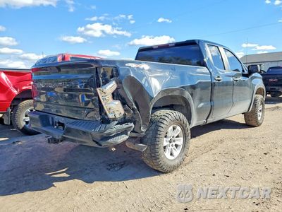 Trzecie zdjęcie samochodu z tyłu: 2020 CHEVROLET SILVERADO K1500 VIN:1GCRYAEH7LZ281881 - miniatura