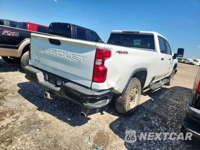 Trzecie zdjęcie samochodu z tyłu: 2021 CHEVROLET SILVERADO K2500 HEAVY DUTY VIN:1GC4YLE74MF141898 - miniatura
