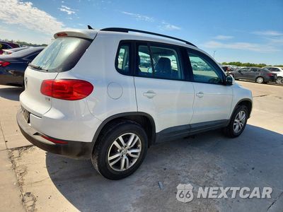 Trzecie zdjęcie samochodu z tyłu: 2017 VOLKSWAGEN TIGUAN S VIN:WVGAV7AX2HK030462 - miniatura