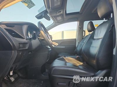 Zdjęcie 7 z 13 samochodu: 2019 TOYOTA SIENNA SE PREMIUM 8-PASSENGER VIN:5TDXZ3DCXKS974174 - miniatura