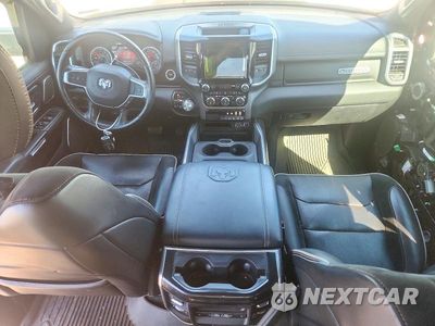 Zdjęcie 8 z 12 samochodu: 2021 RAM 1500 LARAMIE VIN:1C6SRFJT9MN613969 - miniatura