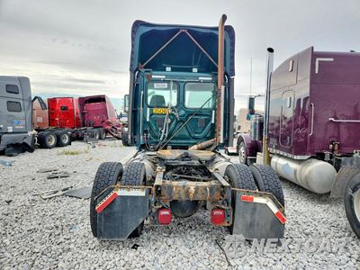 Zdjęcie 6 z 13 samochodu: 2016 FREIGHTLINER CASCADIA 113 SEMI TRUCK VIN:3AKBGADV9GDHE0221 - miniatura