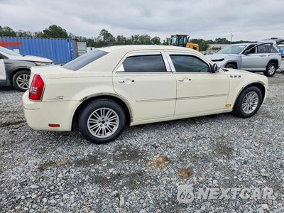 Trzecie zdjęcie samochodu z tyłu: 2010 CHRYSLER 300 TOURING VIN:2C3CA5CV0AH206290 - miniatura