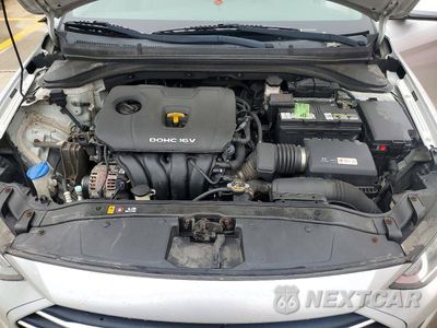 Zdjęcie 11 z 12 samochodu: 2018 HYUNDAI ELANTRA SE VIN:5NPD74LF6JH225564 - miniatura