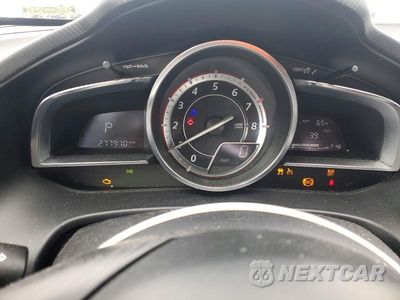 Zdjęcie 9 z 13 samochodu: 2015 MAZDA 3 TOURING VIN:JM1BM1V35F1245756 - miniatura