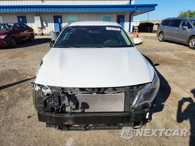 Piąte zdjęcie samochodu w środku: 2018 KIA OPTIMA LX VIN:5XXGT4L36JG255156 - miniatura