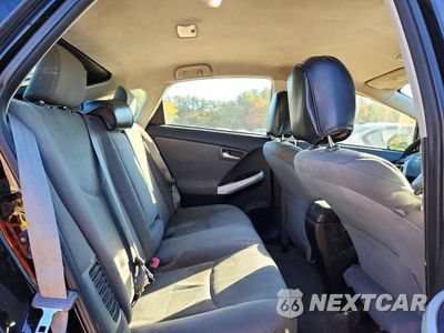 Zdjęcie 10 z 12 samochodu: 2013 TOYOTA PRIUS TWO VIN:JTDKN3DU9D5651810 - miniatura