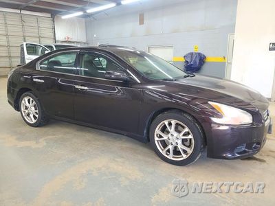 Czwarte zdjęcie samochodu z boku: 2013 NISSAN MAXIMA 3.5 S VIN:1N4AA5AP0DC818753 - miniatura