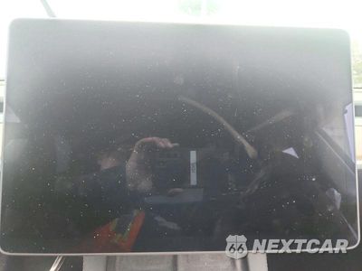 Zdjęcie 9 z 12 samochodu: 2024 TESLA MODEL Y VIN:7SAYGDEEXRF133537 - miniatura
