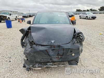 Piąte zdjęcie samochodu w środku: 2021 TESLA MODEL Y VIN:5YJYGDEE6MF081491 - miniatura