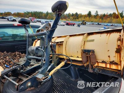 Zdjęcie 12 z 13 samochodu: 2006 GMC SIERRA K2500 HEAVY DUTY VIN:1GTHK24UX6E140624 - miniatura