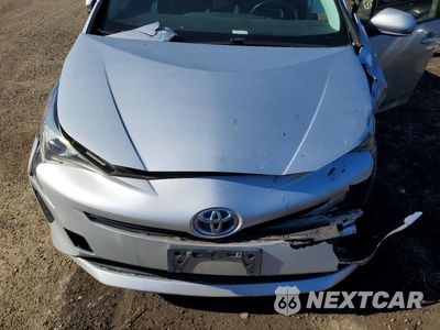 Zdjęcie 11 z 12 samochodu: 2016 TOYOTA PRIUS TWO VIN:JTDKBRFUXG3517445 - miniatura