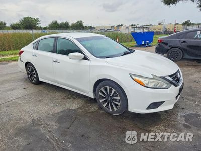 Czwarte zdjęcie samochodu z boku: 2018 NISSAN ALTIMA 2.5 SV VIN:1N4AL3AP0JC269873 - miniatura