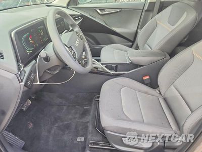Zdjęcie 7 z 13 samochodu: 2026 KIA NIRO LX VIN:KNDCP3LE2T5361786 - miniatura