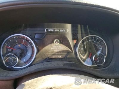 Zdjęcie 9 z 12 samochodu: 2019 RAM 3500 BIG HORN VIN:3C63R3LL4KG675091 - miniatura