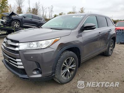 2017 TOYOTA HIGHLANDER LE 5TDBZRFH0HS439921 - główne zdjęcie licytacji z USA - miniatura