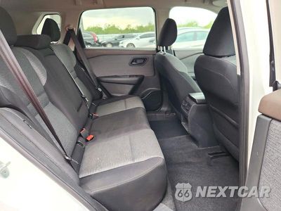 Zdjęcie 11 z 13 samochodu: 2022 NISSAN ROGUE S VIN:5N1BT3AA6NC701510 - miniatura