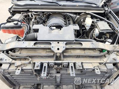 Zdjęcie 12 z 14 samochodu: 2017 CHEVROLET SUBURBAN C1500 PREMIER VIN:1GNSCJKC7HR156077 - miniatura