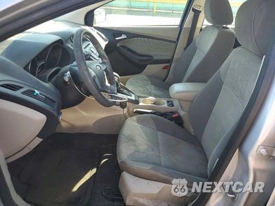 Zdjęcie 7 z 13 samochodu: 2014 FORD FOCUS SE VIN:1FADP3F25EL232788 - miniatura