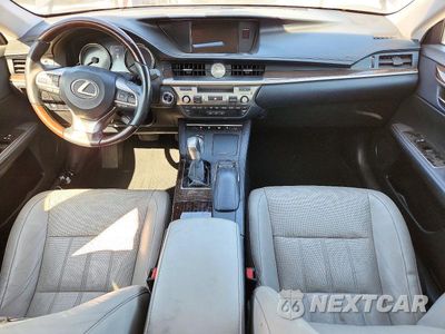 Zdjęcie 8 z 12 samochodu: 2017 LEXUS ES 300H VIN:JTHBW1GG9H2134892 - miniatura