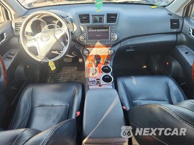 Zdjęcie 8 z 12 samochodu: 2012 TOYOTA HIGHLANDER LIMITED VIN:5TDDK3EH4CS147287 - miniatura