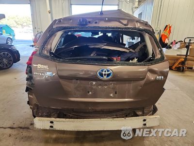 Zdjęcie 6 z 12 samochodu: 2016 TOYOTA PRIUS V TWO VIN:JTDZN3EU6GJ053814 - miniatura