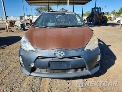 Piąte zdjęcie samochodu w środku: 2014 TOYOTA PRIUS C ONE VIN:JTDKDTB32E1084460 - miniatura