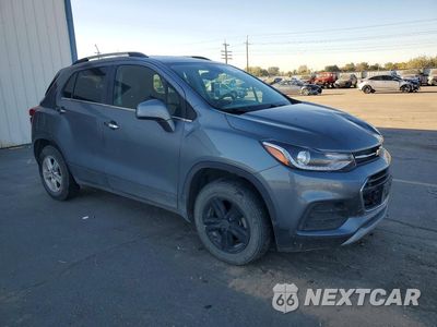Czwarte zdjęcie samochodu z boku: 2019 CHEVROLET TRAX 1LT VIN:KL7CJPSBXKB765478 - miniatura