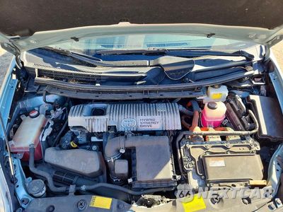 Zdjęcie 12 z 13 samochodu: 2015 TOYOTA PRIUS THREE VIN:JTDKN3DUXF1883052 - miniatura