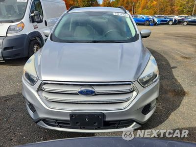 Piąte zdjęcie samochodu w środku: 2018 FORD ESCAPE SE VIN:1FMCU0GD6JUC26107 - miniatura