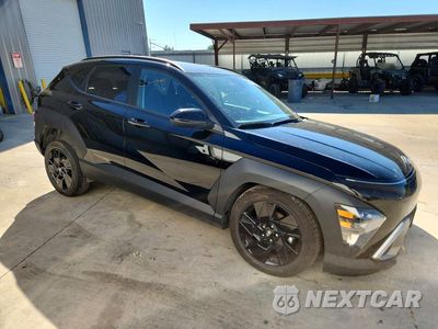 Czwarte zdjęcie samochodu z boku: 2026 HYUNDAI KONA SEL SPORT VIN:KM8HF3AB8TU487671 - miniatura