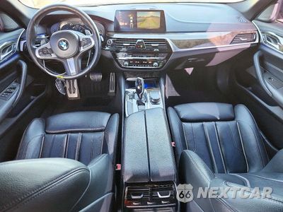 Zdjęcie 8 z 12 samochodu: 2018 BMW 540 I VIN:WBAJE5C5XJWA95658 - miniatura