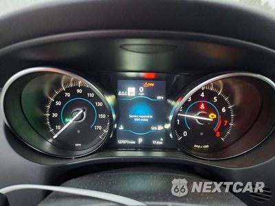 Zdjęcie 10 z 14 samochodu: 2019 JAGUAR F-PACE PREMIUM VIN:SADCJ2FX8KA365005 - miniatura