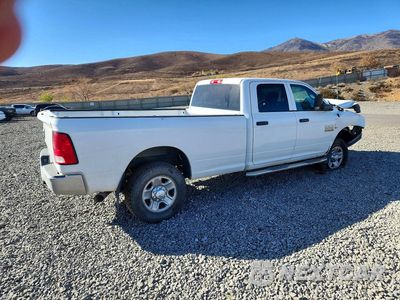 Trzecie zdjęcie samochodu z tyłu: 2017 RAM 3500 ST VIN:3C63R3GL4HG710604 - miniatura