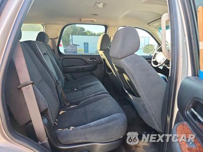 Zdjęcie 11 z 13 samochodu: 2008 CHEVROLET TAHOE C1500 VIN:1GNFC13078R153282 - miniatura
