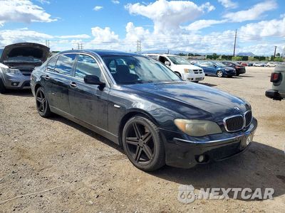 Czwarte zdjęcie samochodu z boku: 2007 BMW 750 VIN:WBAHN83547DT70796 - miniatura
