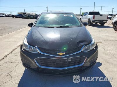 Piąte zdjęcie samochodu w środku: 2017 CHEVROLET CRUZE LS VIN:1G1BC5SM5H7107621 - miniatura
