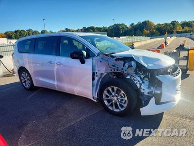 Czwarte zdjęcie samochodu z boku: 2027 CHRYSLER PACIFICA LIMITED VIN:2C4RC1GGXVR594858 - miniatura