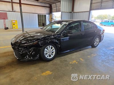 2026 TOYOTA CAMRY LE 4T1DAACK2TU901428 - główne zdjęcie licytacji z USA - miniatura