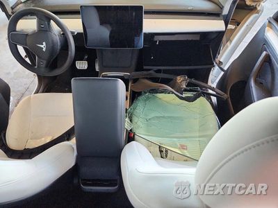Zdjęcie 8 z 12 samochodu: 2023 TESLA MODEL Y VIN:7SAYGDEF6PF877674 - miniatura
