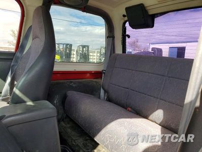 Zdjęcie 10 z 12 samochodu: 2002 JEEP WRANGLER / TJ SPORT VIN:1J4FA49S02P775180 - miniatura