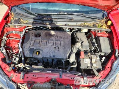 Zdjęcie 11 z 12 samochodu: 2019 TOYOTA COROLLA LE VIN:2T1BURHE2KC125284 - miniatura