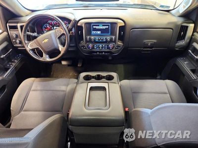 Zdjęcie 8 z 12 samochodu: 2018 CHEVROLET SILVERADO K1500 LT VIN:2GCVKREC2J1105099 - miniatura