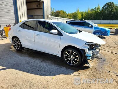 Czwarte zdjęcie samochodu z boku: 2017 TOYOTA COROLLA SE VIN:5YFBURHEXHP606229 - miniatura