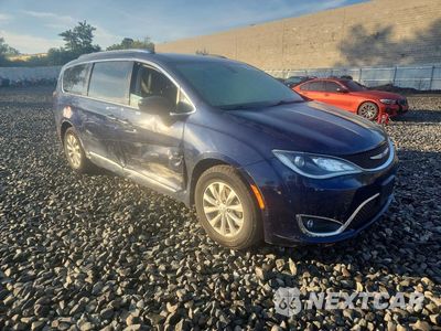Czwarte zdjęcie samochodu z boku: 2019 CHRYSLER PACIFICA TOURING L VIN:2C4RC1BG2KR526296 - miniatura