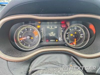 Zdjęcie 9 z 13 samochodu: 2018 JEEP CHEROKEE LATITUDE VIN:1C4PJLCX7JD621123 - miniatura