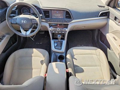Zdjęcie 8 z 12 samochodu: 2020 HYUNDAI ELANTRA SEL VIN:5NPD84LF3LH586914 - miniatura